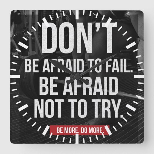 失敗を恐れない – ジムやる気を起こさせる スクエア壁時計 (正面)