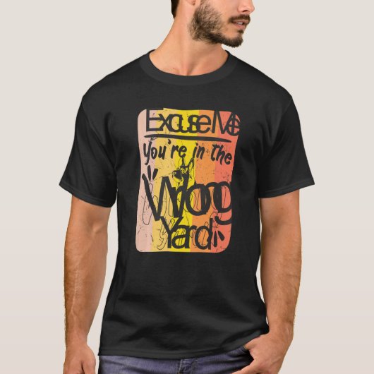 失礼だがドイツの船乗り場は間違っている Tシャツ (正面)