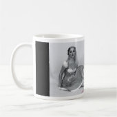 失礼なおもしろいノベルティヴィンテージピンナップガールバーベマグ コーヒーマグカップ (左)