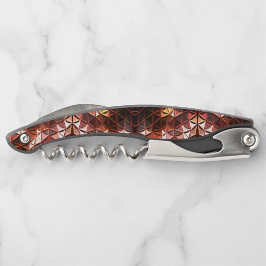 奇妙な形状を生成する赤い三角形の繰り返し ソムリエナイフ (裏面)