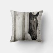 奇妙な黒い馬 クッション (裏面)