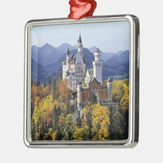 奇抜なノイシュワンシュタインは三つのうちのひとつである メタルオーナメント (左)