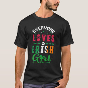 女おもしろいは皆アイルランドの女の子パトリックが大好き Tシャツ