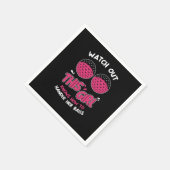 女おもしろい性素晴らしゴルファーがボールを扱う スタンダードカクテルナプキン (角)