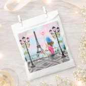 女かわいらしとピンクのハートバルーン – 私はパリが大好き フェイバーバッグ (クリップ留めされた状態)