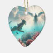 女がかわいらしシュノーケリング中に天使を見つける セラミックオーナメント (左)