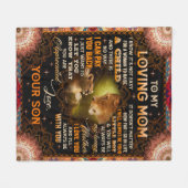 女が子どもを産むのは簡単ではない フリースブランケット (正面(横))