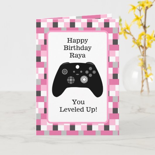 女のパーソナライズされた子のためのゲームをテーマにした誕生日カード カード (黄色い花)