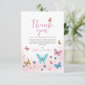 女の子かわいいお洒落ピンクの蝶m赤ちゃんシャワー サンキューカード (スタンド正面)