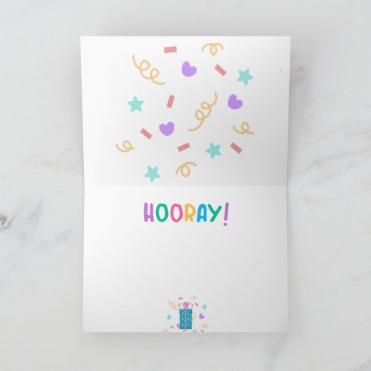 女の子がウィッシュを作る4番目の折り畳まれた誕生日カード カード (内部)