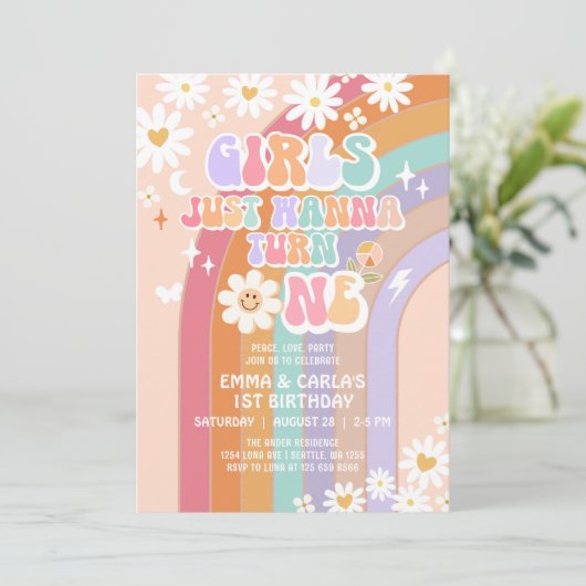 女の子が双子のGroovy 1歳の誕生日を飾りたい 招待状 (スタンド正面)