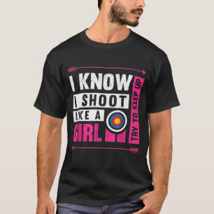 女の子が射手を上げようとするような保弓術 Tシャツ