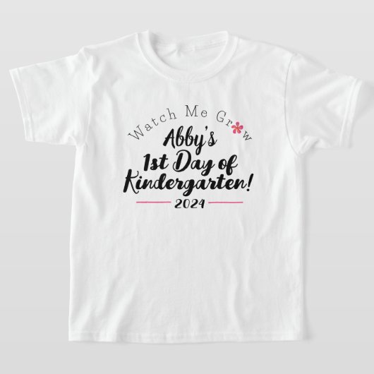 女の子が私を見守る幼稚園の1日目 Tシャツ (レイダウン)