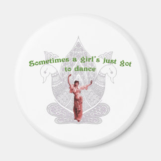 女の子が踊るだけ得だ マグネット