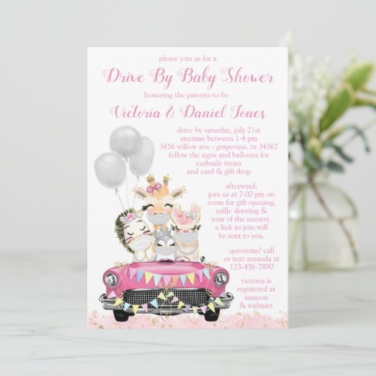 女の子が車で赤ちゃんシャワーかわいい動物 招待状 (スタンド正面)