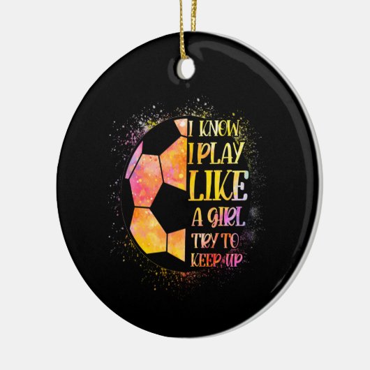 女の子が遊サッカーを盛り上げようとするのが保好きだ セラミックオーナメント (左)