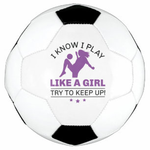 女の子が遊上がるのが好き保だ サッカーボール