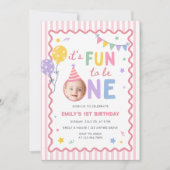 女の子が1歳になって楽しい ピンクのかわいい1歳の誕生日 招待状 (正面)