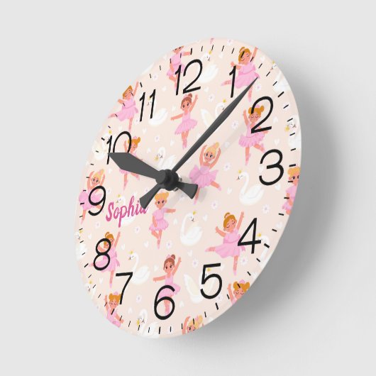 女の子たちカワイイピンクのバレエダンサーパーソナライズされたSWAN ラウンド壁時計 (傾斜)