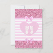 「女の子だよ」 愛らしいピンクのベビーシャワー招待状 招待状 (裏面)