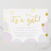 女の子だ！ |パープル&金ゴールド紙吹雪ベビーシャワー 箔招待状ポストカード (正面)