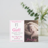 女の子だ！ホットピンクベビー誕生発表 案内ポストカード (スタンド正面)