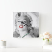 女の子で親友I スクエア壁時計 (ホーム)