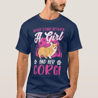 女の子とコルギの間に立つな Tシャツ