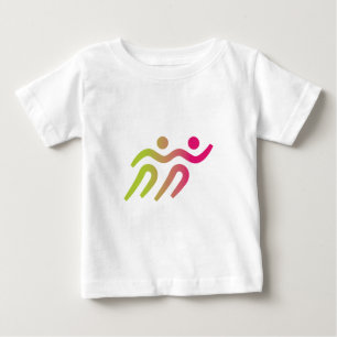 女の子とランナーズボーイ ベビーTシャツ