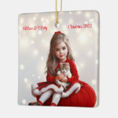 女の子と子猫パーソナライズされたクリスマス セラミックオーナメント (左)