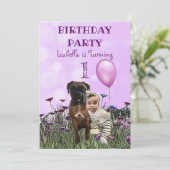 女の子と彼女の犬の最初の誕生日パーティー 招待状 (スタンド正面)