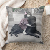 女の子と彼女の犬 クッション (ブランケット)