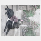 女の子と彼女の犬 フリースブランケット (正面(横))