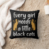 女の子には黒猫が必要だ クッション (ブランケット)