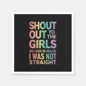 女の子に大声で叫ぶゲイプライドレインボーフラッグLGBT スタンダードカクテルナプキン (正面)