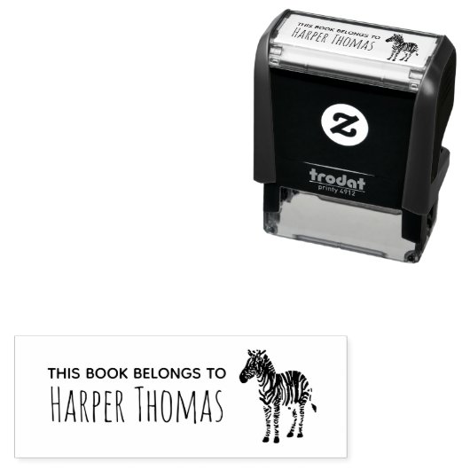 女の子のかわいいこの本はゼブラサファリの名前に属している セルフインキングスタンプ (インサイチュ)