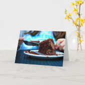 女の子のためのチョコレートケーキ誕生日カード カード (黄色い花)