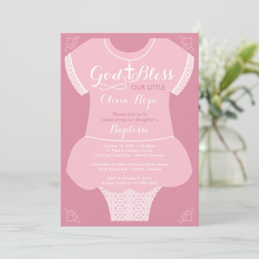 女の子のためのバプテスマの招待状，ピンクとレースのドレス 招待状 (スタンド正面)