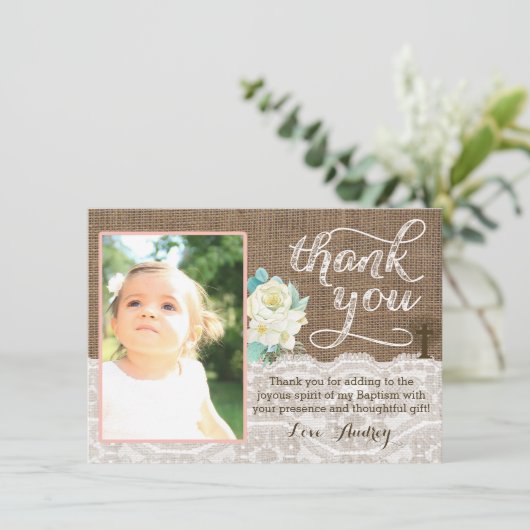 女の子のためのモモおよびアイボリーの洗礼のサンキューカード サンキューカード (スタンド正面)