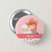 女の子のための子ヒツジを持つかわいく幸せな女性のカーボーイ 缶バッジ (正面&裏面)