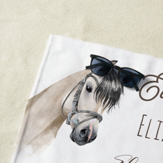 女の子のための馬の馬のパーソナライズされた贈り物 ビーチタオル (インサイチュ)