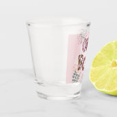 女の子のはっきりしたボス文字が世界を変える ショットグラス (左)