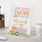 女の子のより愛RVキャンパーウッドランドベビーシャワー 台座サイン (インサイチュ)