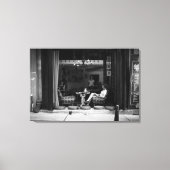 女の子のカフェとコーヒーTIme -通り写真 キャンバスプリント (正面)