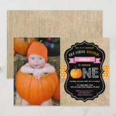 女の子のカボチャの1歳誕生日招待状 バルラップ 招待状 (正面/裏面)