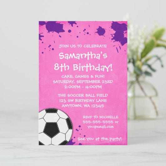 女の子のサッカーボールのバースデーパーティ招待状 招待状 (スタンド正面)
