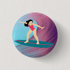 女の子のサーフィン日没。 缶バッジ