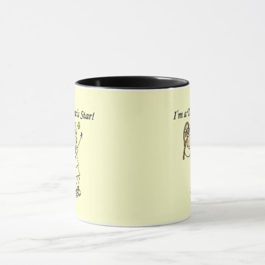 女の子のテニスのスターのTシャツおよびギフト マグカップ (中央)