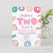 女の子のドーナツ飴のための2つの甘い2番目の誕生日 招待状 (スタンド正面)