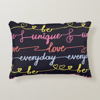 女の子のハート、言葉のシームレスなパターン。 アクセントクッション